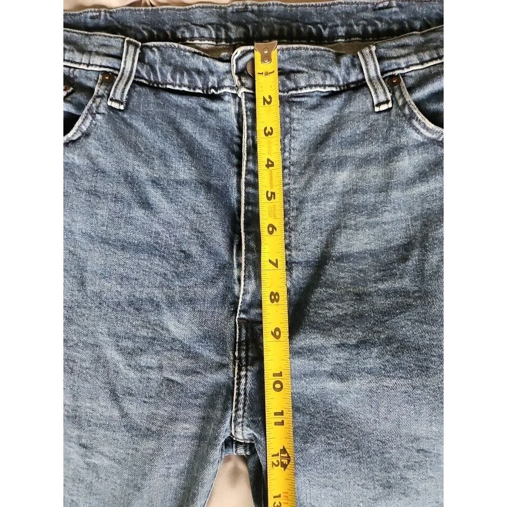 Levi's 502 Premium Jeans Tapered Big E Men's Size 42x30 Medium Wash